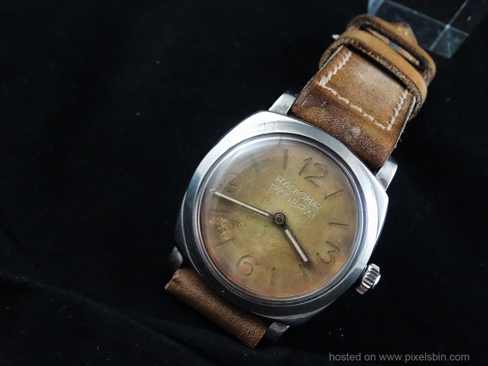 Vintage Panerai 6154 Cream dial Replica Watch Info