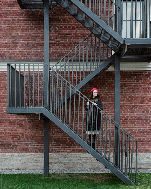 03-Metal-Staircase--Fire-Escape-New-York617dc51ed75b86f1.jpg